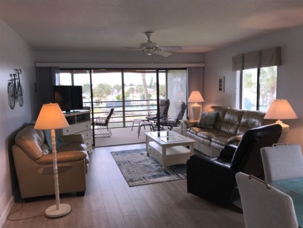 Holmes Beach 2 Bedroom Vacation Rental Condo Water Views
