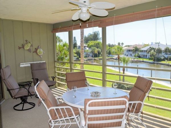 Holmes Beach 2 Bedroom Vacation Rental Condo Water Views