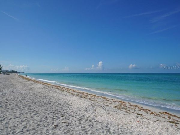 Short Walk to Beach Two Bedroom Longboat Key Vacation Condo