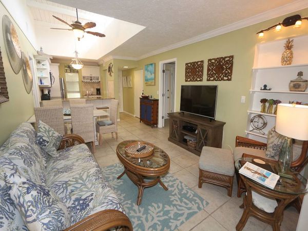 Longboat Key 2 Bedroom Vacation Rental Community Pool