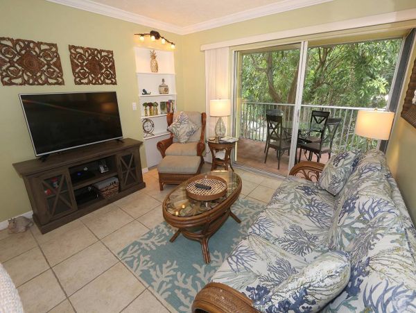 Longboat Key 2 Bedroom Vacation Rental Community Pool