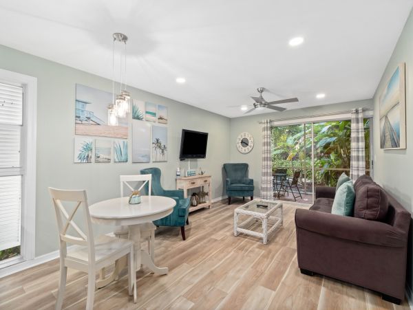 Short Walk to Beach Longboat Key Vacation Condo One Bedroom