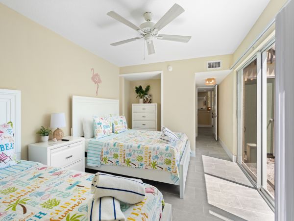 Longboat Key Vacation Villa - Bayfront Rental with Private Beach Access
