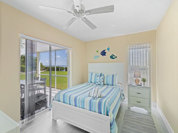 Longboat Key Vacation Villa - Bayfront Rental with Private Beach Access