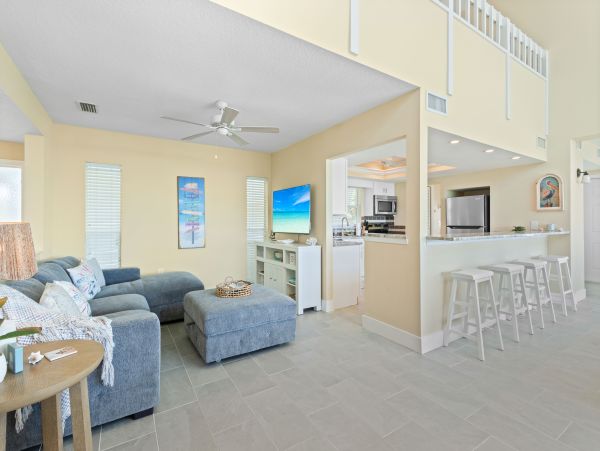 Longboat Key Vacation Villa - Bayfront Rental with Private Beach Access
