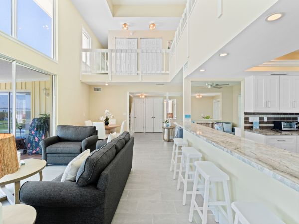 Longboat Key Vacation Villa - Bayfront Rental with Private Beach Access
