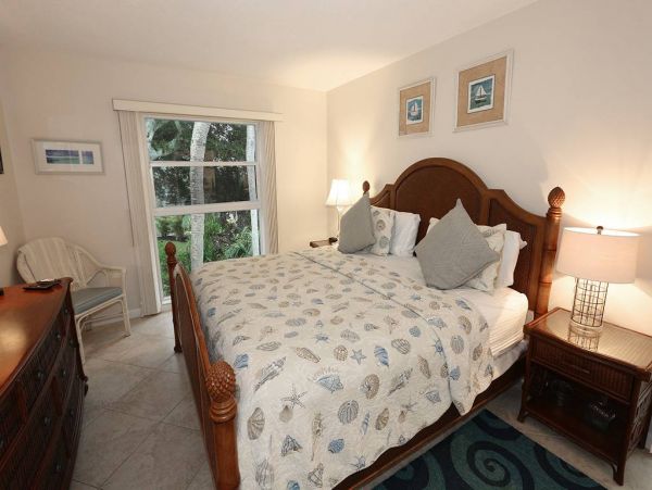 Bay to Beach Community on Longboat Key Best of Both Worlds