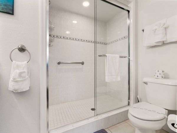 Beachfront Two Bedroom Vacation Condo on Longboat Key