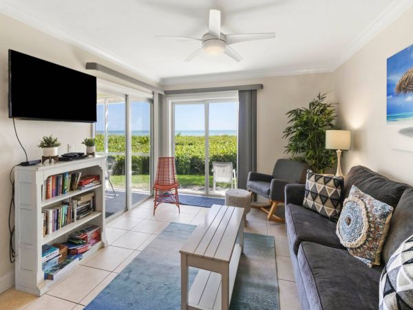 Beachfront Two Bedroom Vacation Condo on Longboat Key