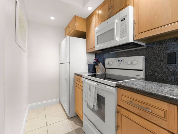 Beachfront Two Bedroom Vacation Condo on Longboat Key
