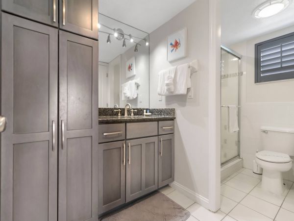 Beachfront Two Bedroom Vacation Condo on Longboat Key