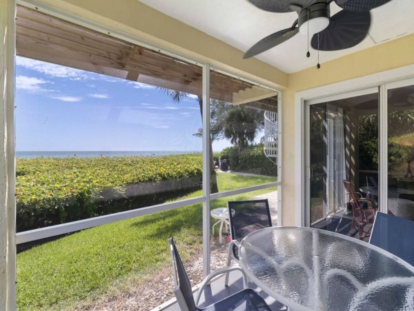Beachfront Two Bedroom Vacation Condo on Longboat Key
