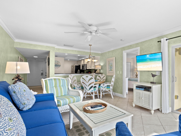 Longboat Key 2 Bedroom Beachfront Vacation Condo Sleeps 6