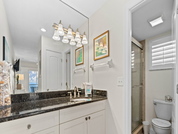 Longboat Key 2 Bedroom Beachfront Vacation Condo Sleeps 6