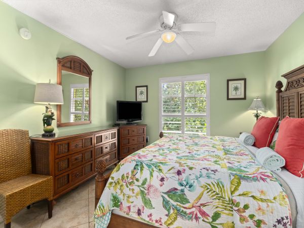 Longboat Key Two Bedroom Beachfront Vacation Condo