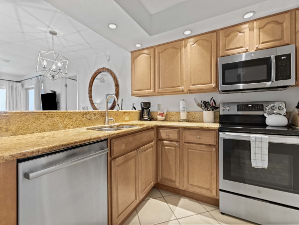 Longboat Key Two Bedroom Beachfront Vacation Condo
