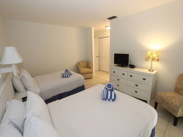 Luxury Longboat Key 2 Bedroom Vacation Condo Full Gulf Views