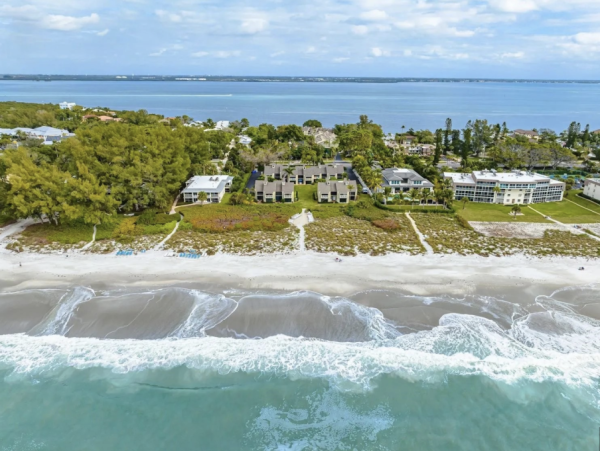 100ft From the Beach Longboat Key Beach/Bay Rental Condo