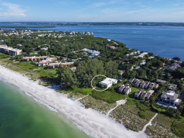 100ft From the Beach Longboat Key Beach/Bay Rental Condo