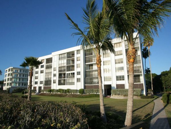 Longboat Key 2 Bedroom Condo on Beach with Gulf Views