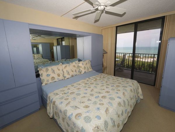 Longboat Key 2 Bedroom Condo on Beach with Gulf Views
