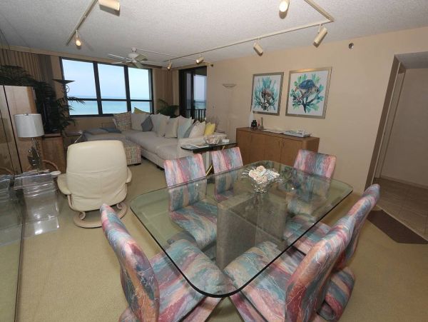 Longboat Key 2 Bedroom Condo on Beach with Gulf Views