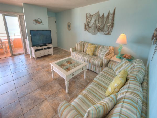 Bradenton Beach Gulf Front Vacation 2 Bedroom Condo Sleeps 4