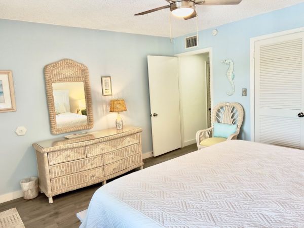 Great Value One Bedroom Vacation Rental Sleeps Four