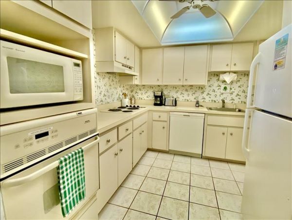 Great Value One Bedroom Vacation Rental Sleeps Four
