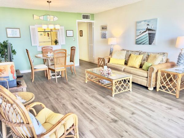 Great Value One Bedroom Vacation Rental Sleeps Four