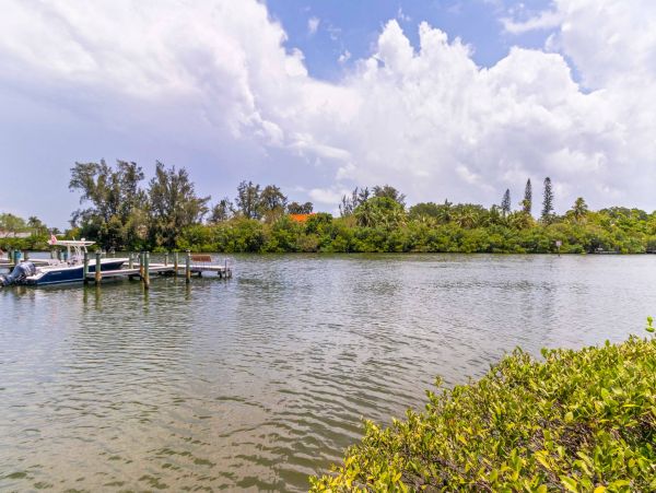 Longboat Key 2 Bedroom Vacation Rental Bay View Sleeps 6