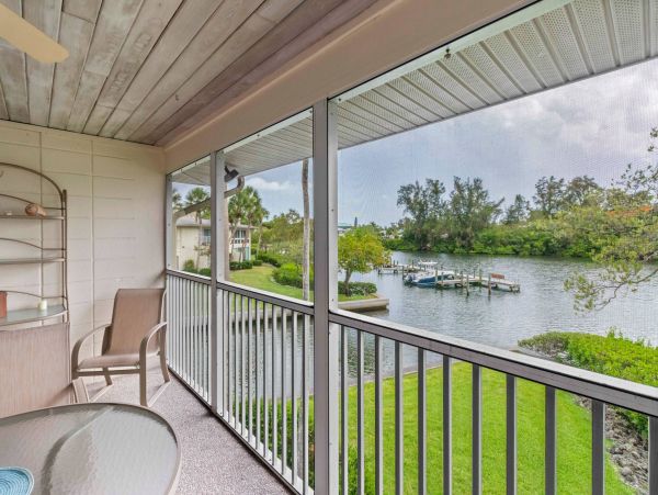 Longboat Key 2 Bedroom Vacation Rental Bay View Sleeps 6