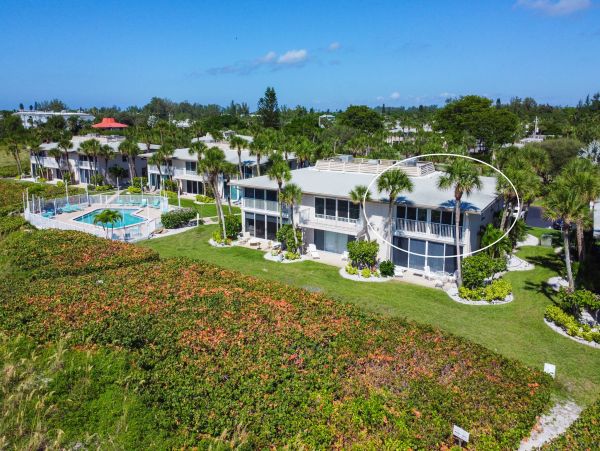 Longboat Key 2 Bedroom Beach Condo with Gulf Views