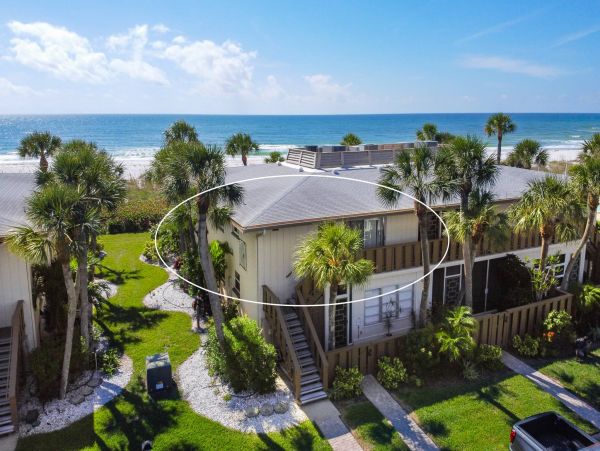 Longboat Key 2 Bedroom Beach Condo with Gulf Views