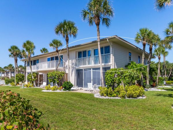 Longboat Key 2 Bedroom Beach Condo with Gulf Views