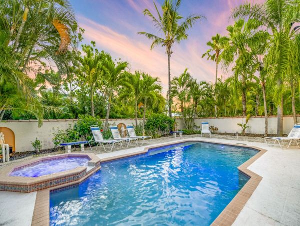 North End Lux Anna Maria Rental Home  Private Heated Pool