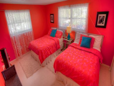 Bedroom with Two Beds Bedroom with Two Beds