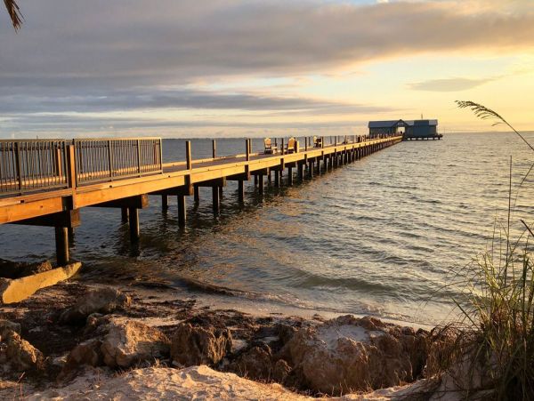 Two Bedroom Condo in Anna Maria Island Steps from the Bay