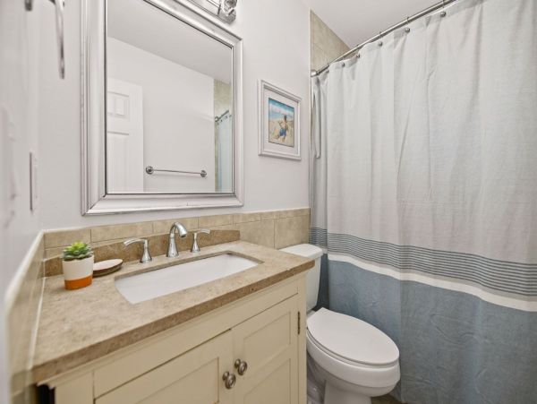 Anna Maria Rental Well Priced 2 Bedroom Condo