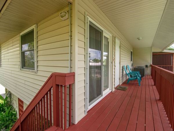 Holmes Beach Rental with Pool and Close Walk to Beach