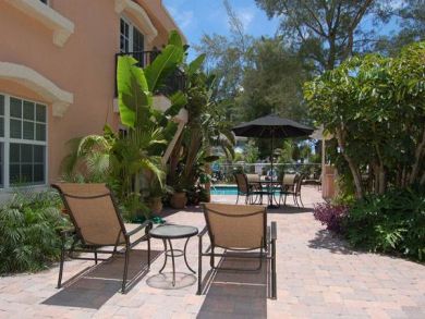 Anna Maria One  Bedroom Beach Front Vacation Rental Sleeps 4