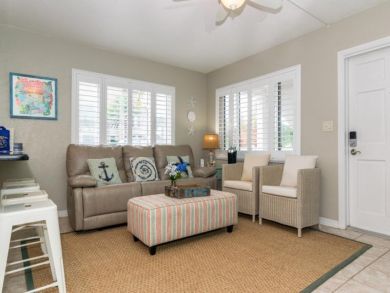 Steps to Beach 1 Bedroom Anna Maria Rental with Pool