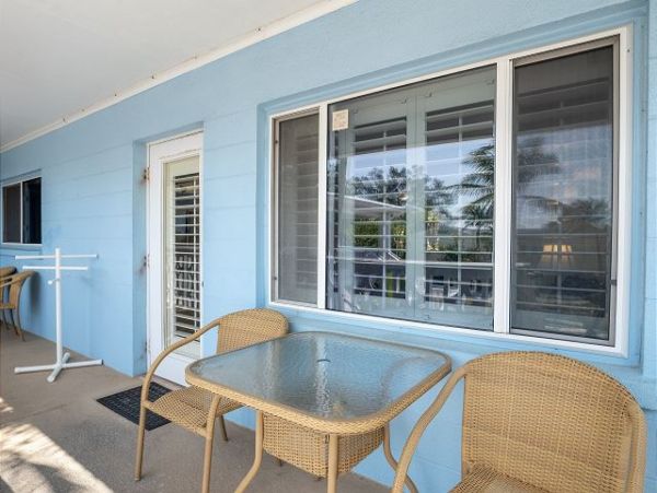 Beachside Complex at Holmes Beach One Bedroom Sleeps 4