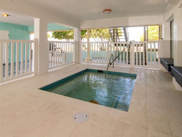 Charming Home with 3-Bedrooms on Anna Maria Island