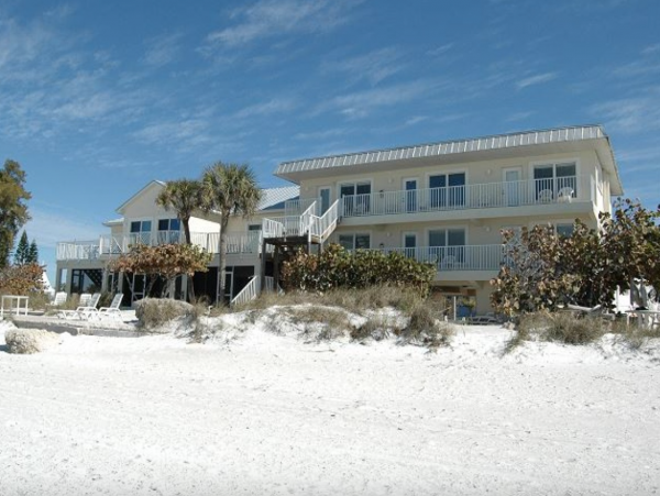 Value Vacation Beachfront Condo Rental at Anna Maria
