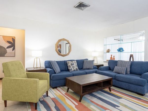 A Spacious Anna Maria Island Duplex Sleeps 4 Walk to Beach