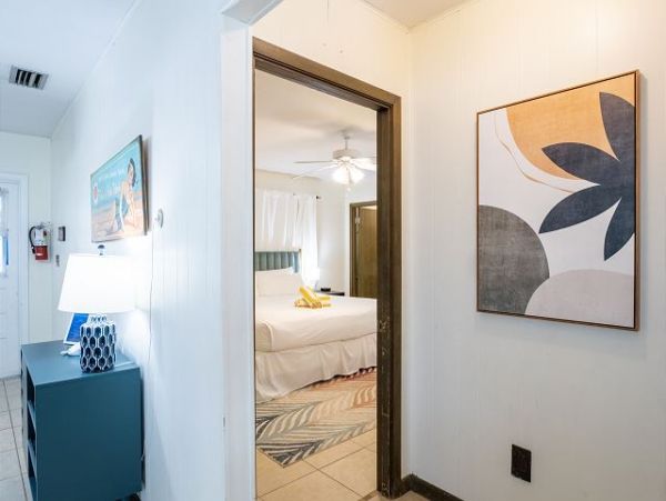 A Spacious Anna Maria Island Duplex Sleeps 4 Walk to Beach