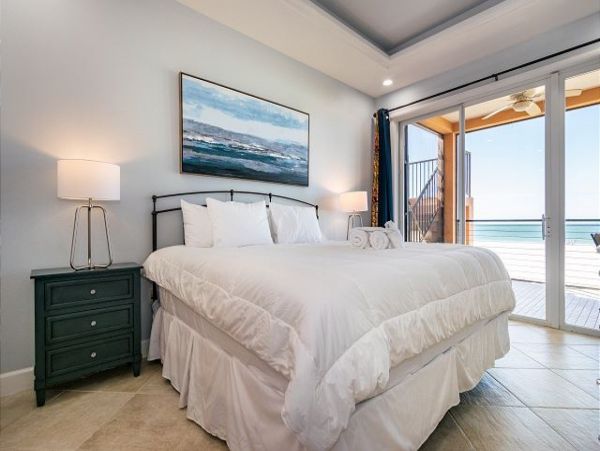 Anna Maria Three Bedroom Luxury Beach Condo - 2 Heated Pools