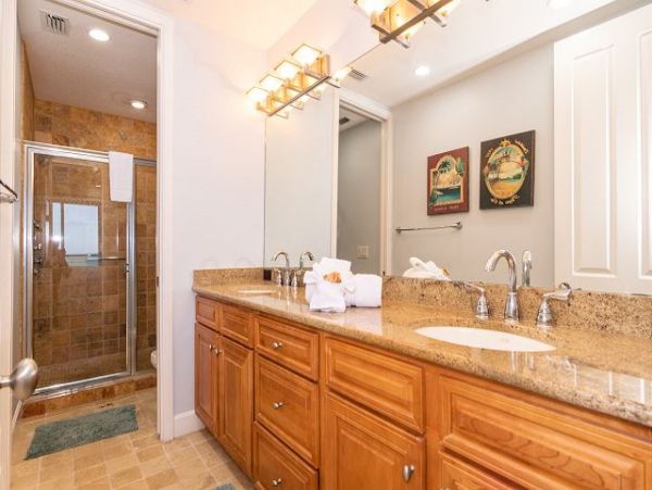 Anna Maria Three Bedroom Luxury Beach Condo - 2 Heated Pools