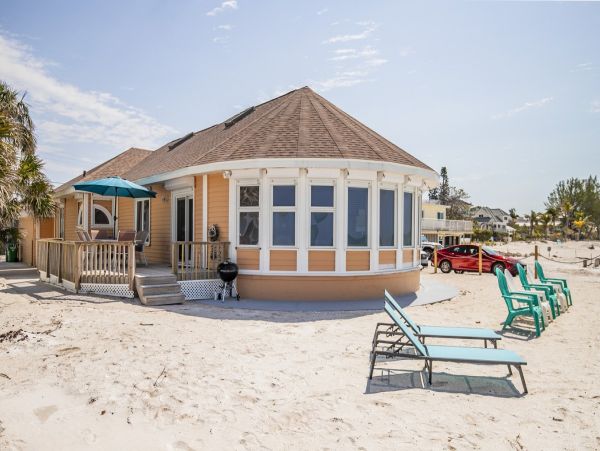 Anna Maria Island Beachfront Cottage Rental - Holmes Beach Gulf Front Vacation Home